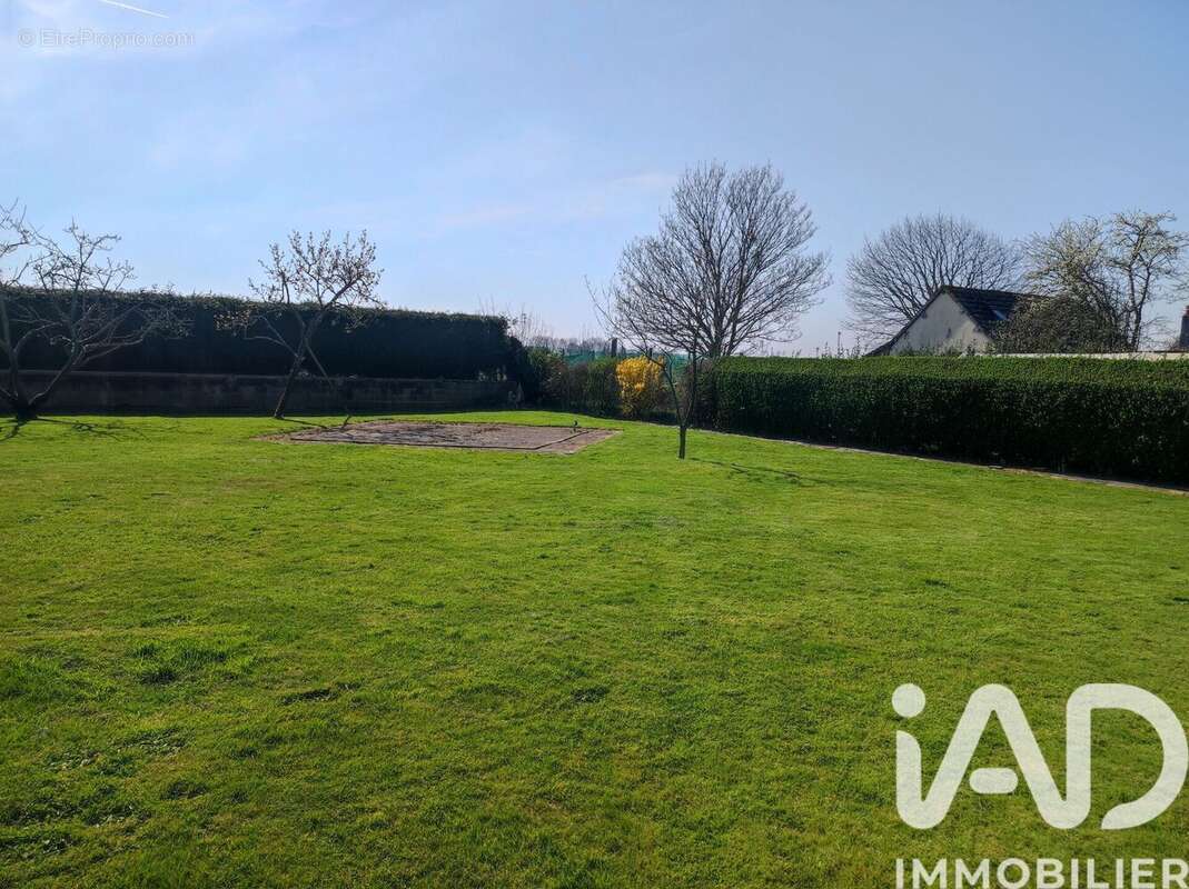 Maison 133 m² à Etreville  - photo 4