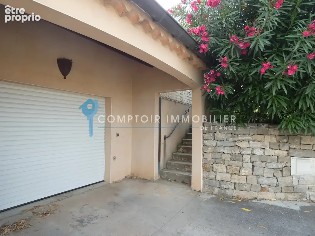 Clermont l'Hérault - Jolie maison T4 avec garage et jardin - photo 6