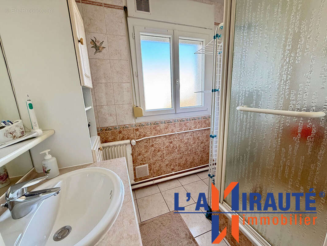 Appartement à SARTROUVILLE