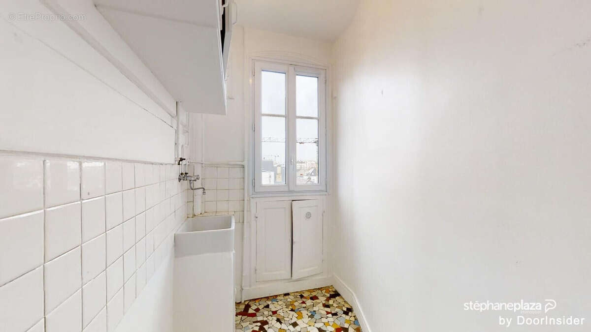 Appartement à LA GARENNE-COLOMBES