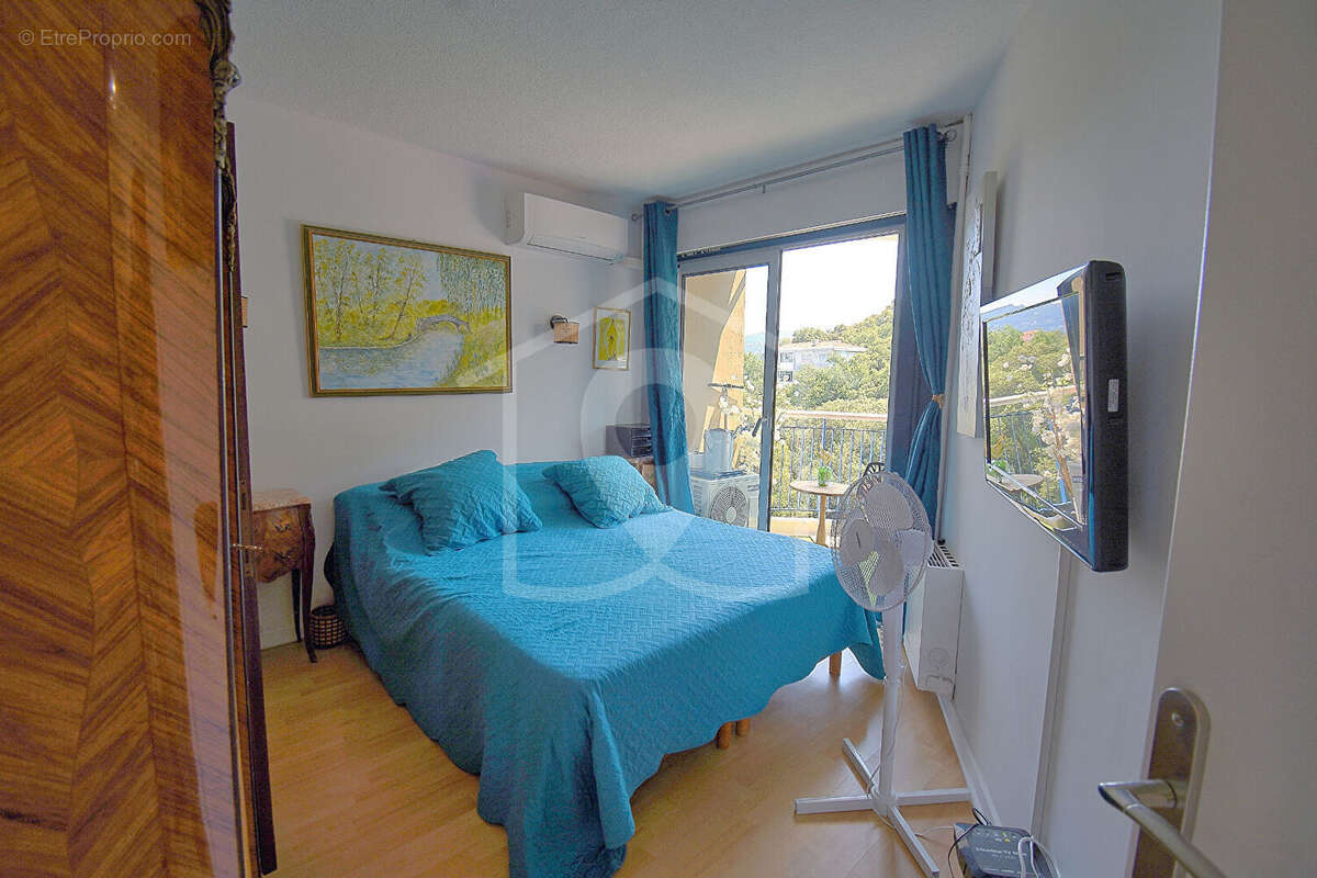 F2 MANDELIEU LA NAPOULE Proche mer - Vue dominante sur l'Esterel - photo 11