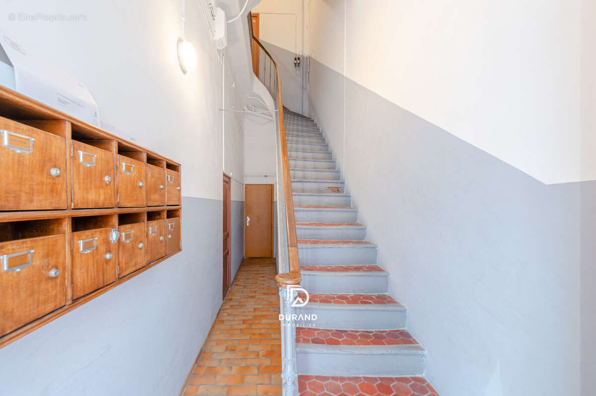 Appartement à MARSEILLE-6E