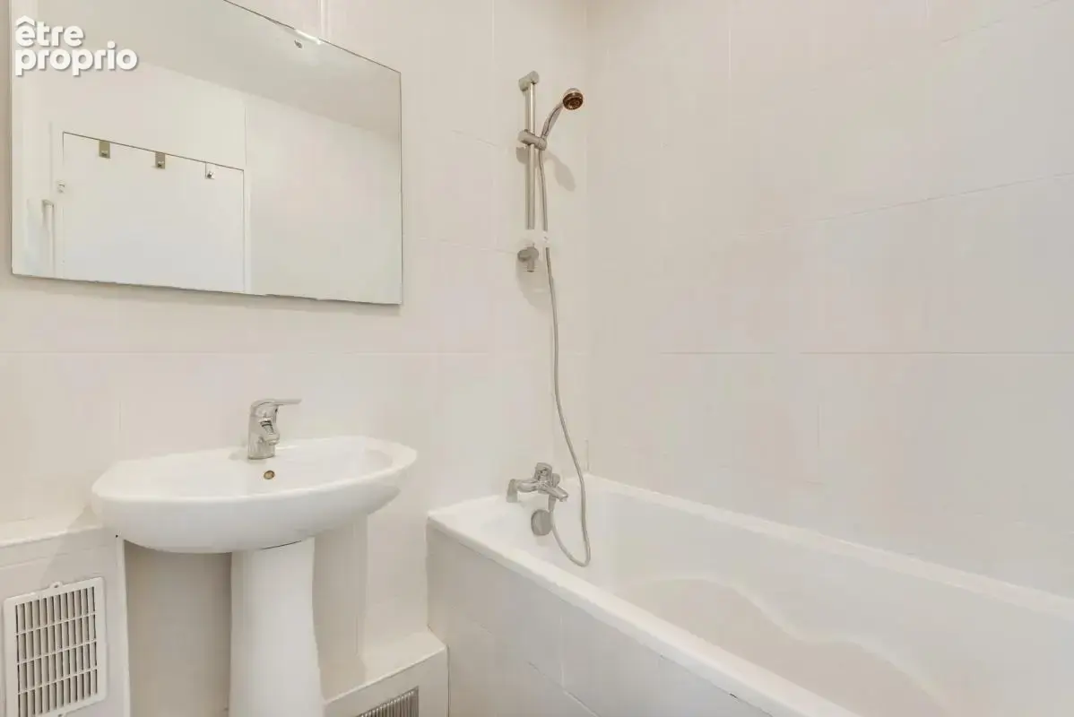  exclusivité – appartement 55 m² lumineux avec balcon, cave et box - photo 7