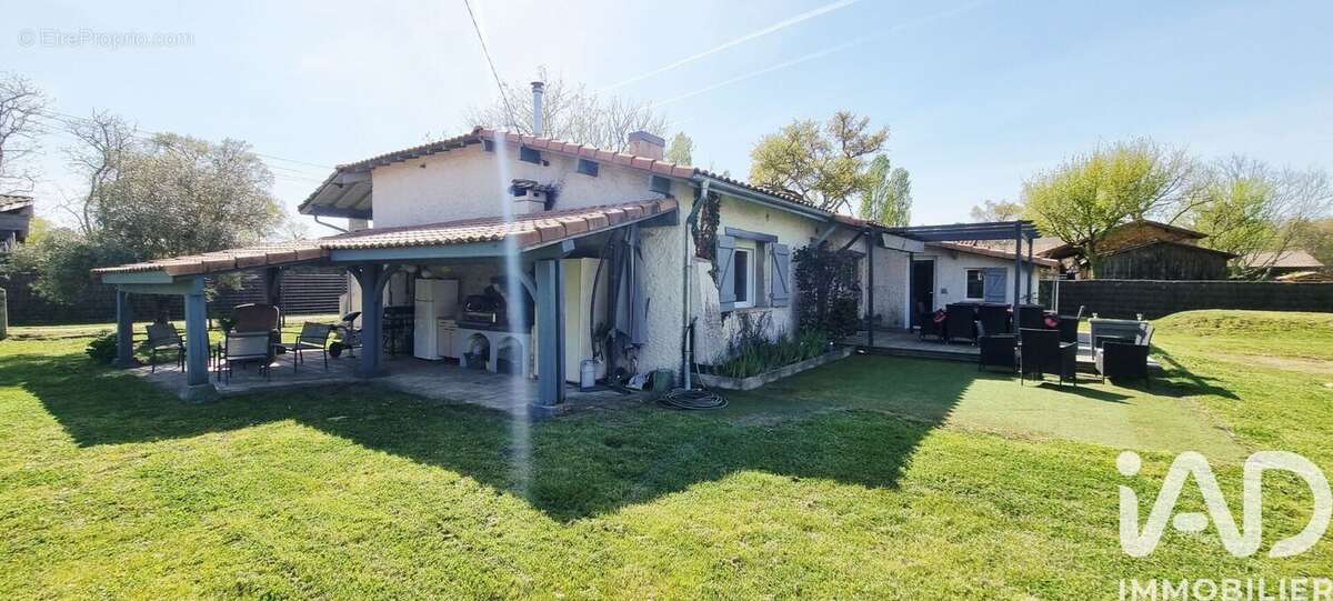 Photo 5 - Maison à SALLES