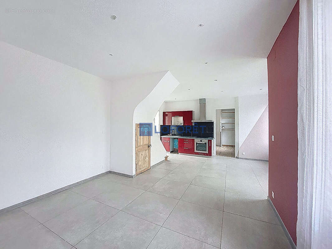 Maison à TROSLY-LOIRE