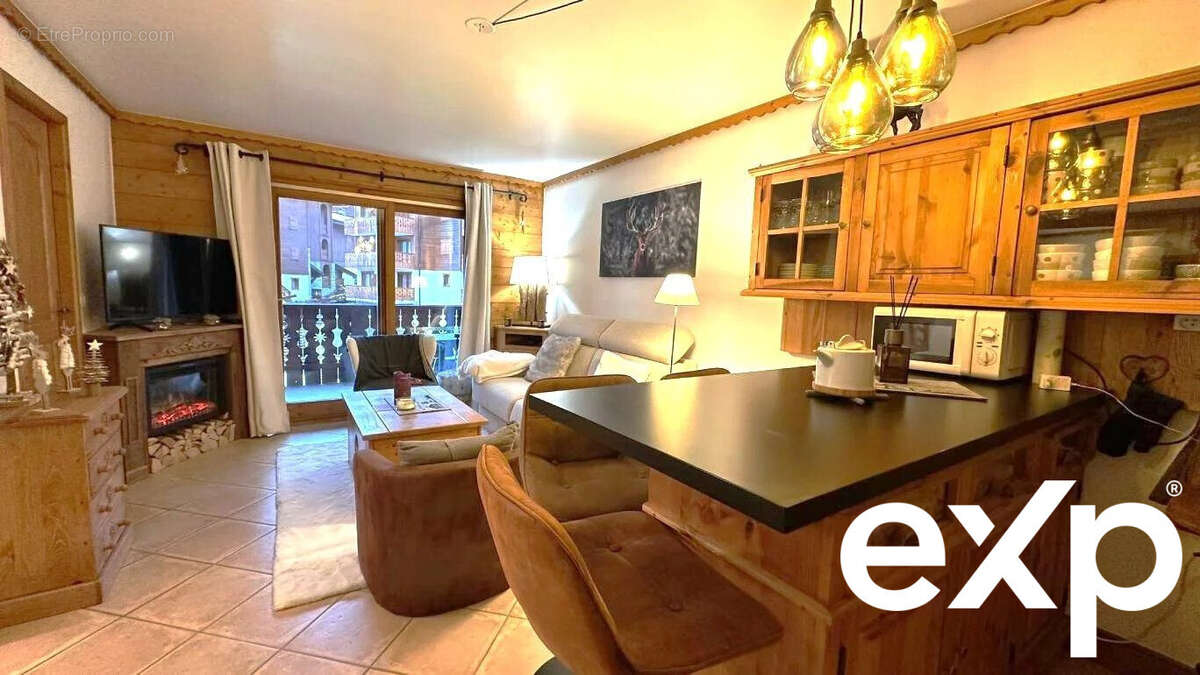 Appartement à MORILLON