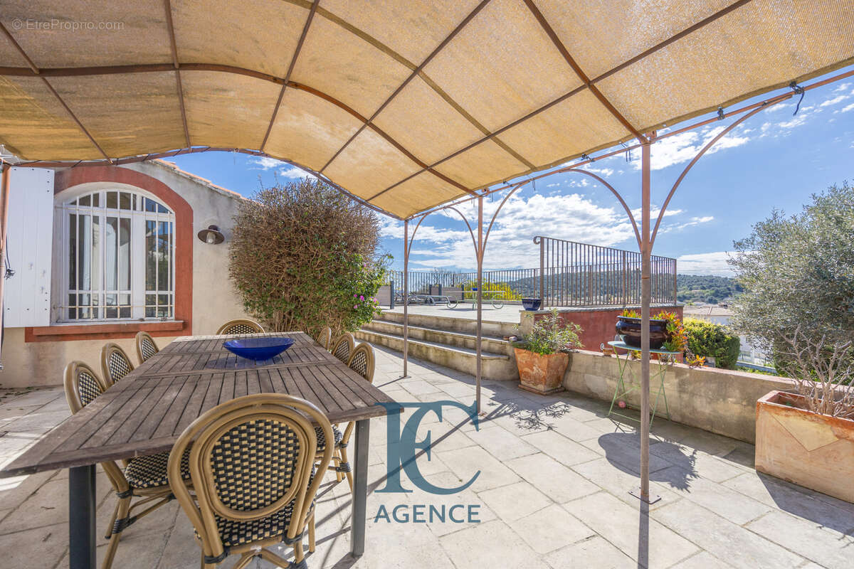 Maison à SANARY-SUR-MER