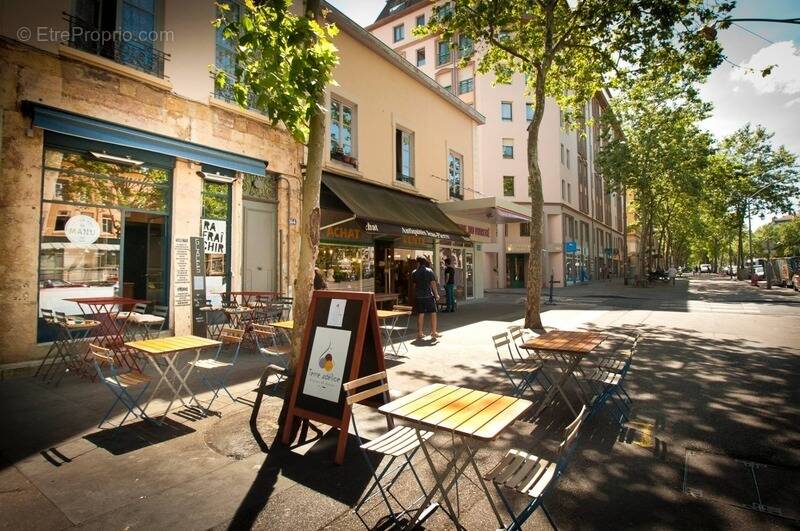Commerce à LYON-1E