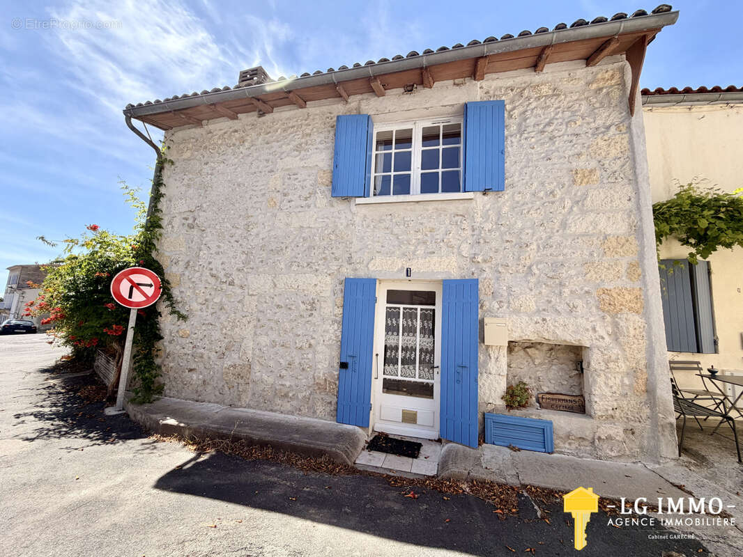 Maison à MORTAGNE-SUR-GIRONDE