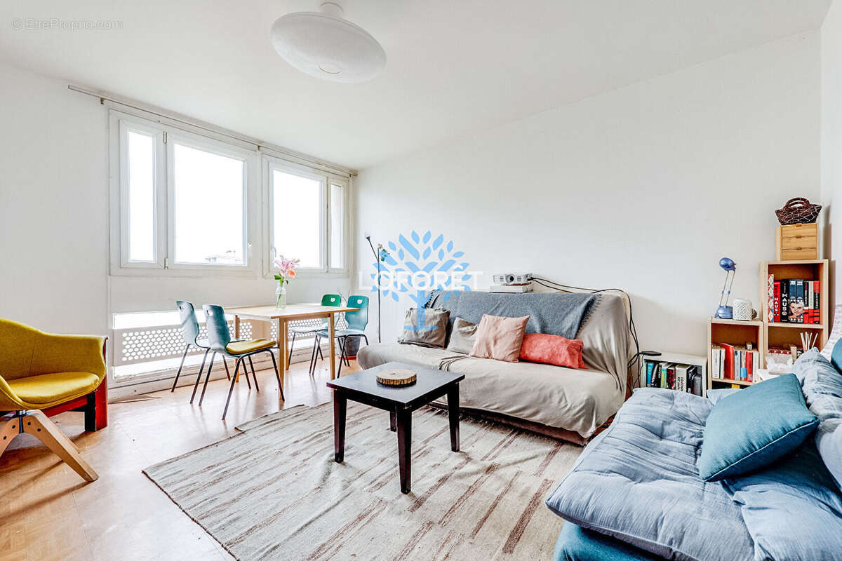 Appartement à PARIS-20E