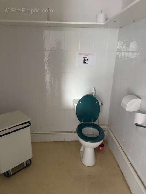 Commerce à LE CHAMBON-FEUGEROLLES