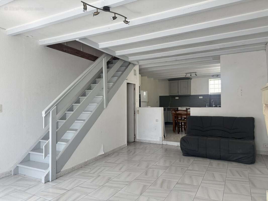 Maison à SEMUSSAC