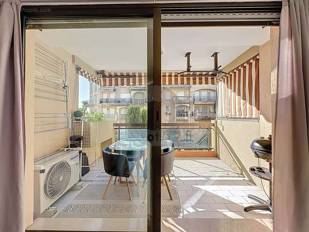 Appartement à MENTON