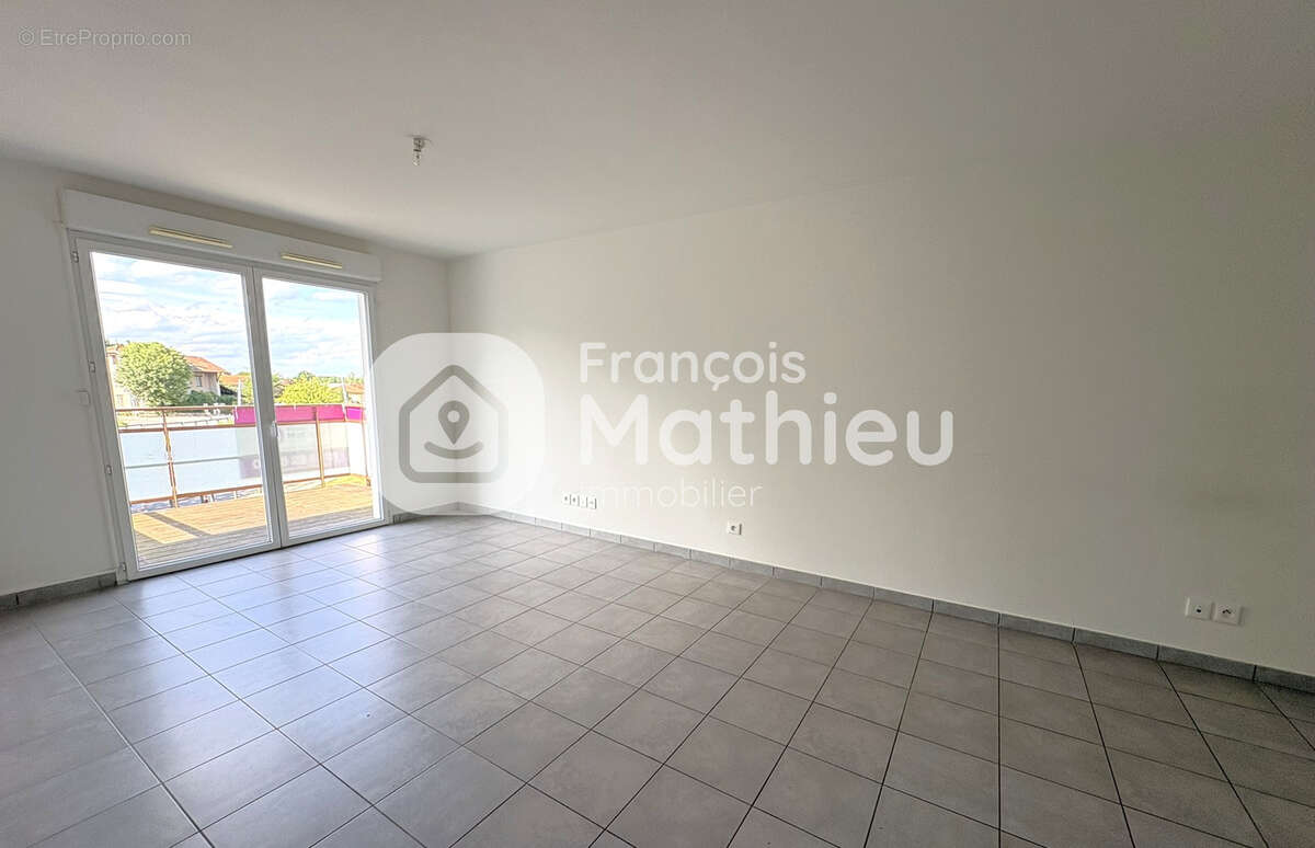 Appartement à SAINT-ANDRE-DE-CORCY