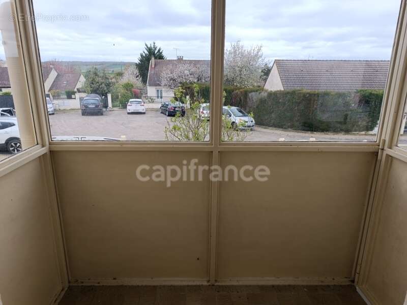 Maison à VILLENEUVE-SUR-YONNE