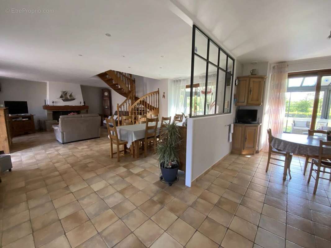 Maison à SAINTE-SUZANNE