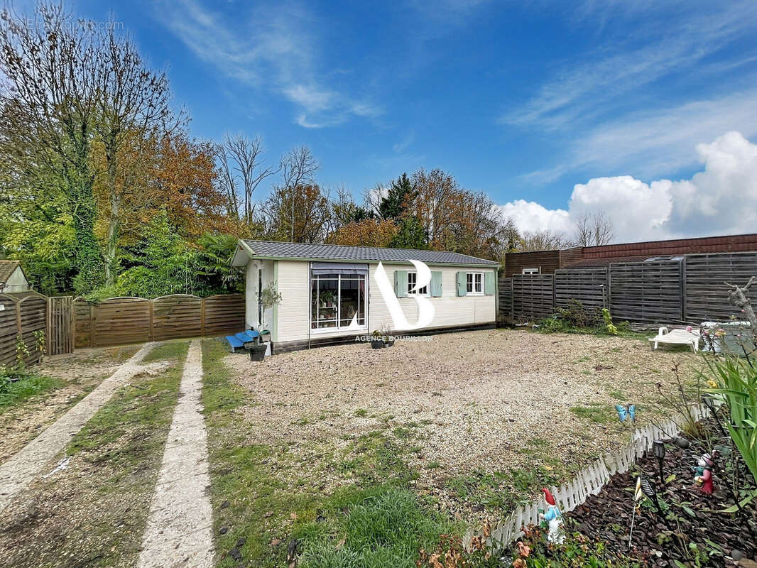 Maison à LE CHATELET-EN-BRIE