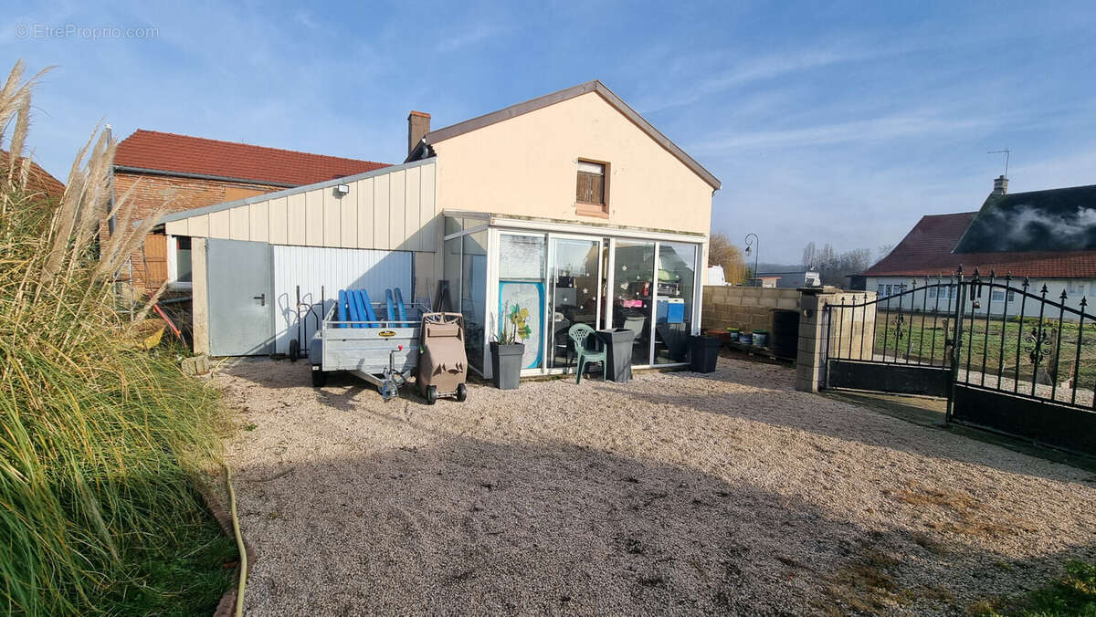 Maison à TOUTENANT