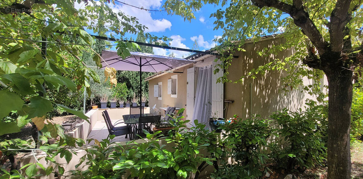 Maison à VAISON-LA-ROMAINE