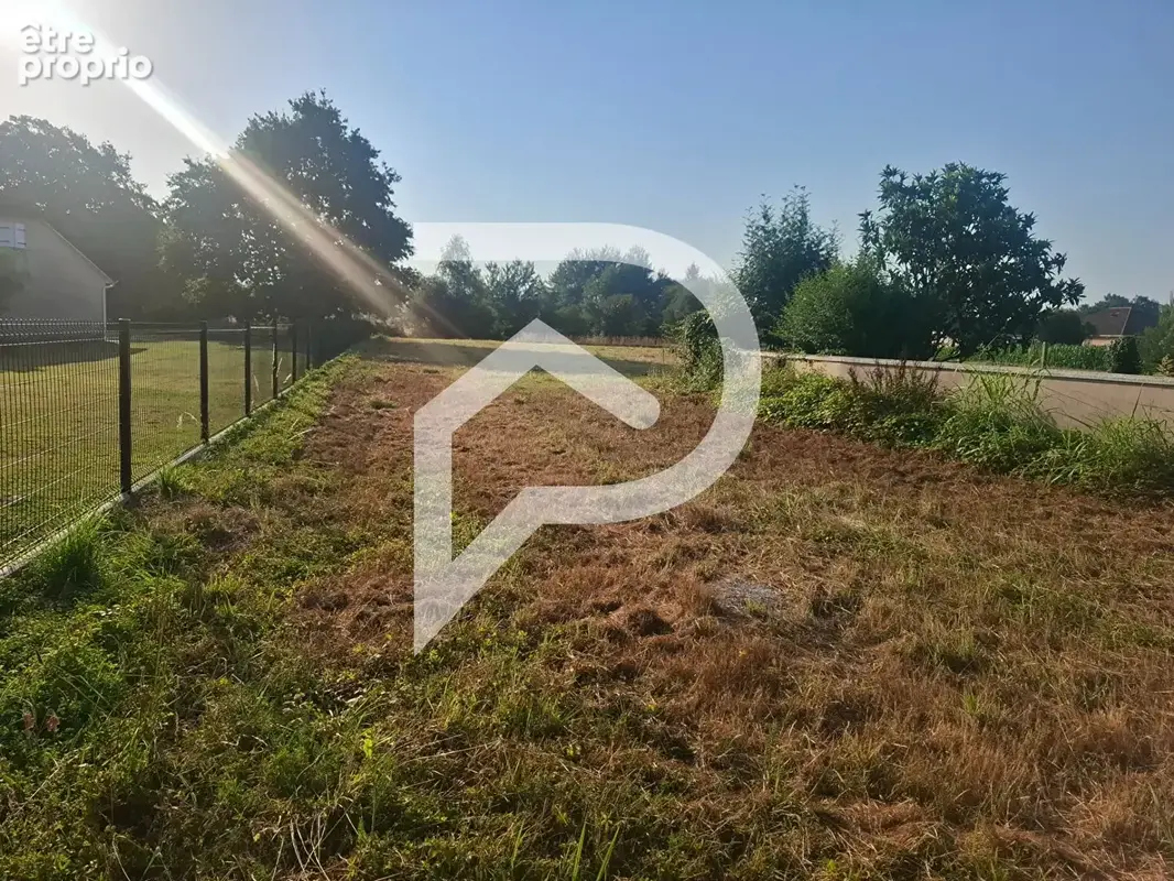 Terrain a bâtir de 4 371 m² - photo 2
