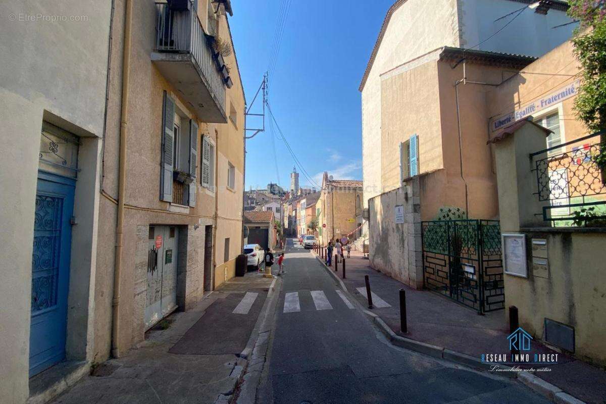 Appartement à DRAGUIGNAN