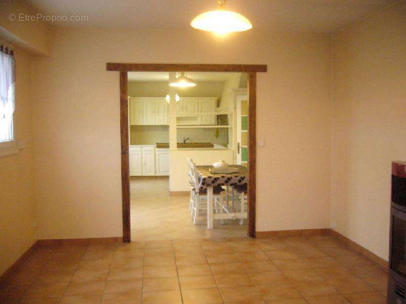 Maison 230 m² à Briollay  - photo 7