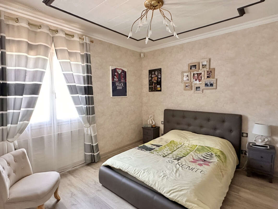 Grezieu maison familiale d'exception volumes remarquables au grand calme - photo 17
