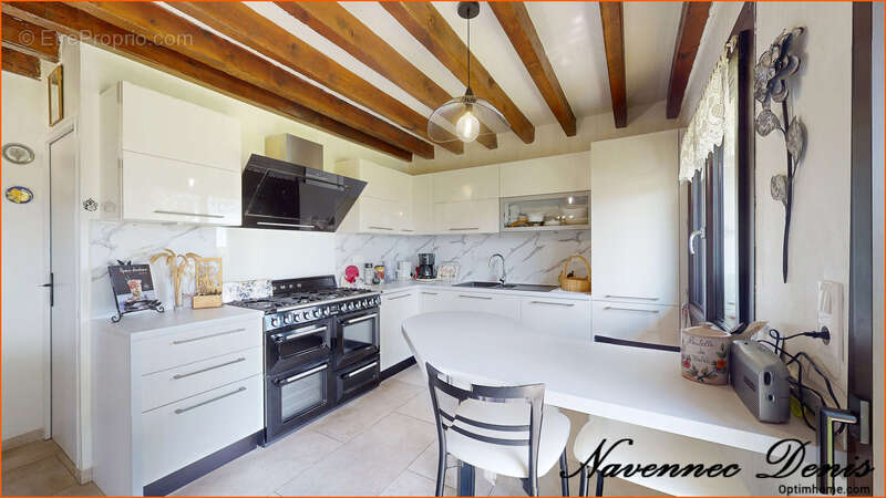 Maison à LA HARENGERE