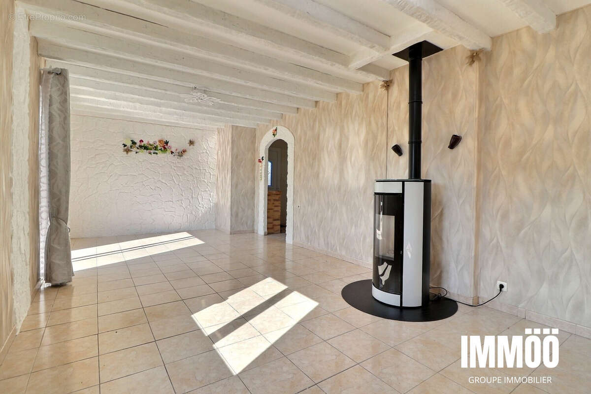 Maison à JUMIEGES