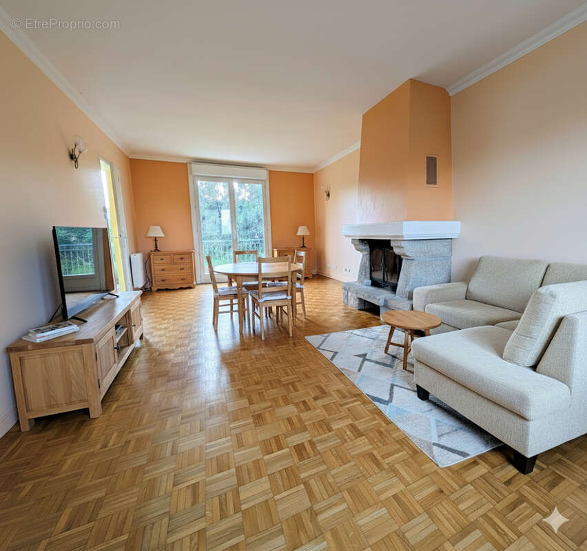 Maison à LA CHAPELLE-SUR-ERDRE