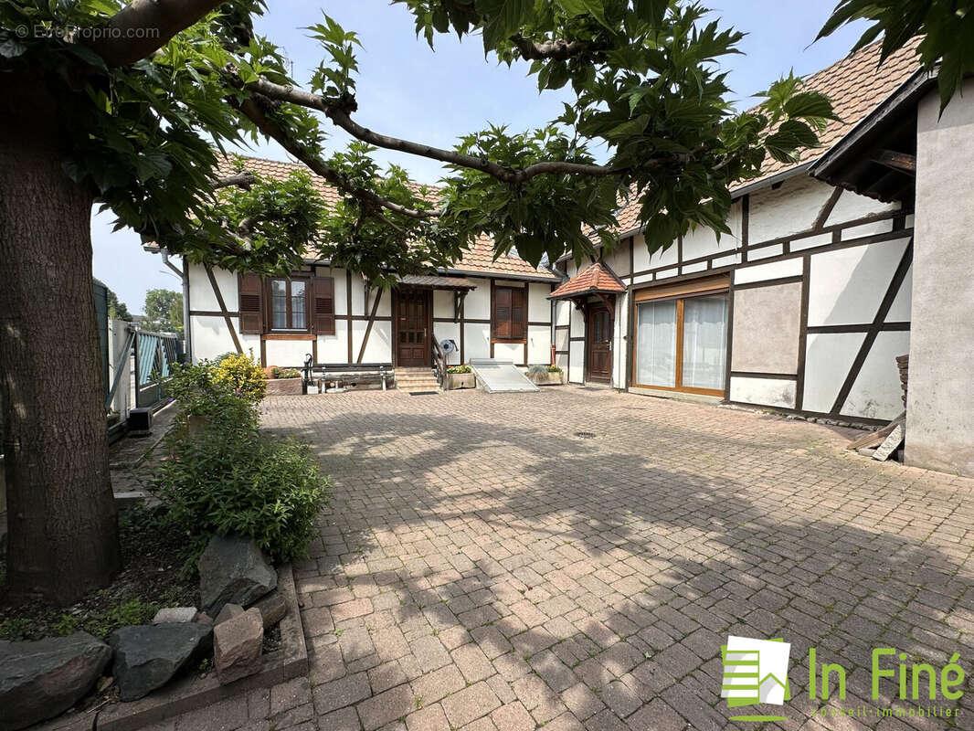 Maison 169 m² à Strasbourg  - photo 2