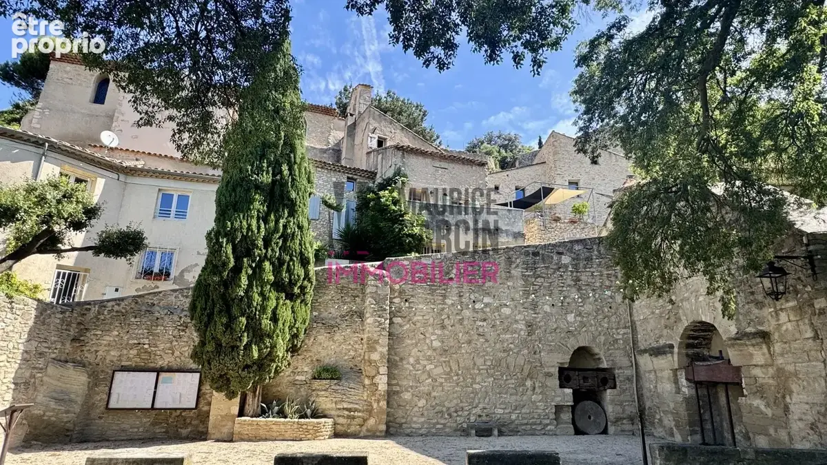 Maison 5 pièces 142 m² à vendre à La Roque-Sur-Pernes (84210) - photo 2