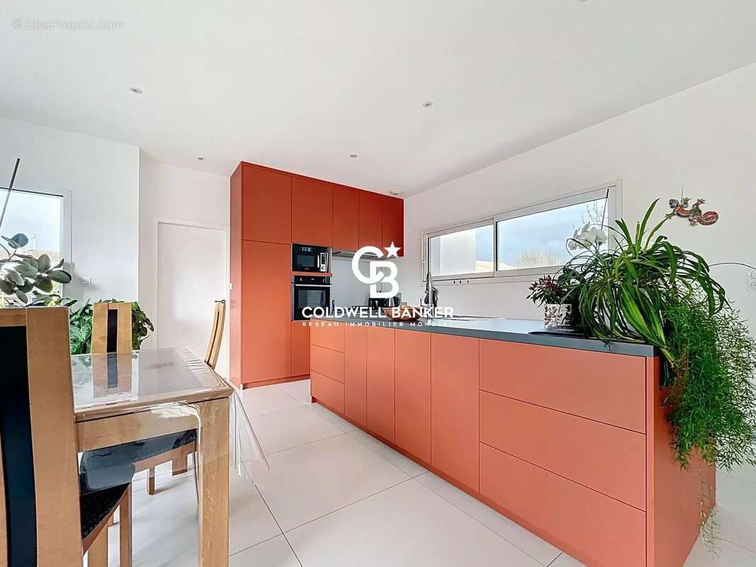 Maison à LONGEVILLE-SUR-MER