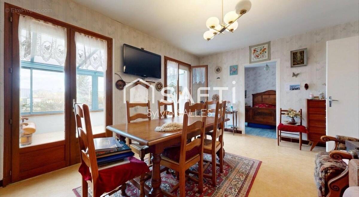 Photo 1 - Maison à LE BUISSON-DE-CADOUIN