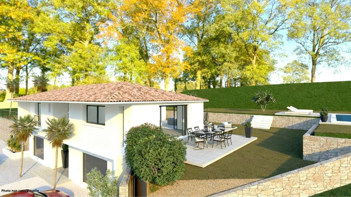 Terrain à LE BEAUSSET