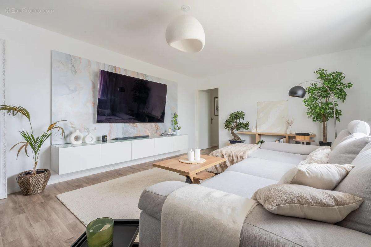 Appartement à BONDY