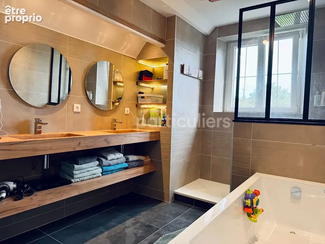 Maison Conde Sur Vire 10 pièce(s) 325 m2 - photo 17