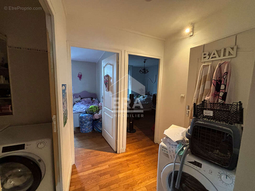 Appartement à LA FERE