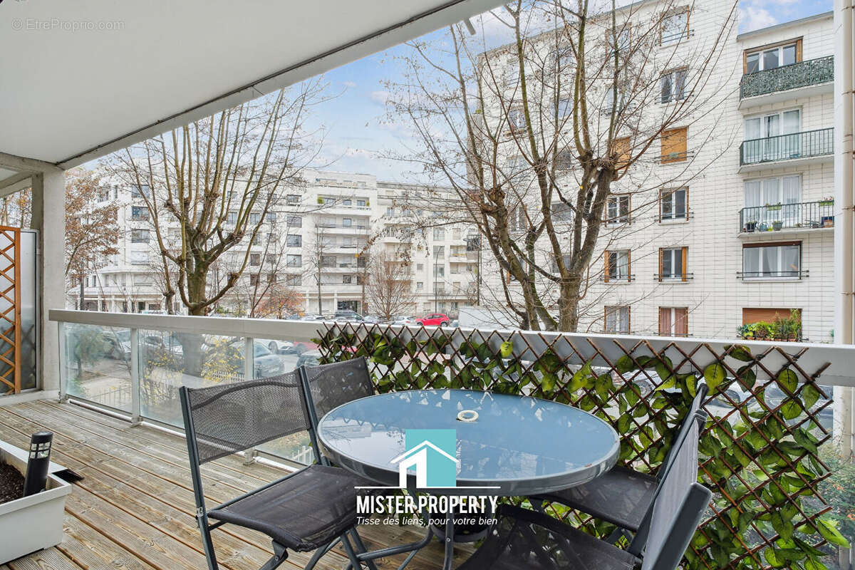 Appartement à LEVALLOIS-PERRET