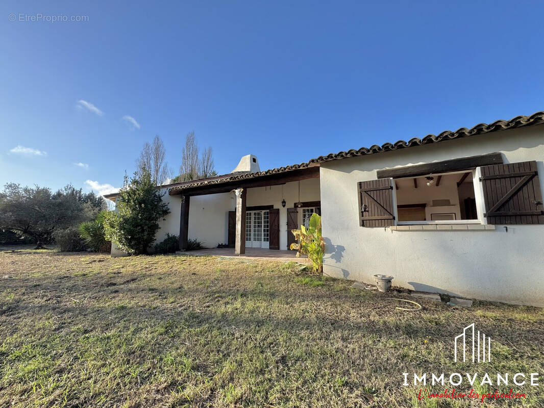 Maison à SAINT-BAUZILLE-DE-MONTMEL