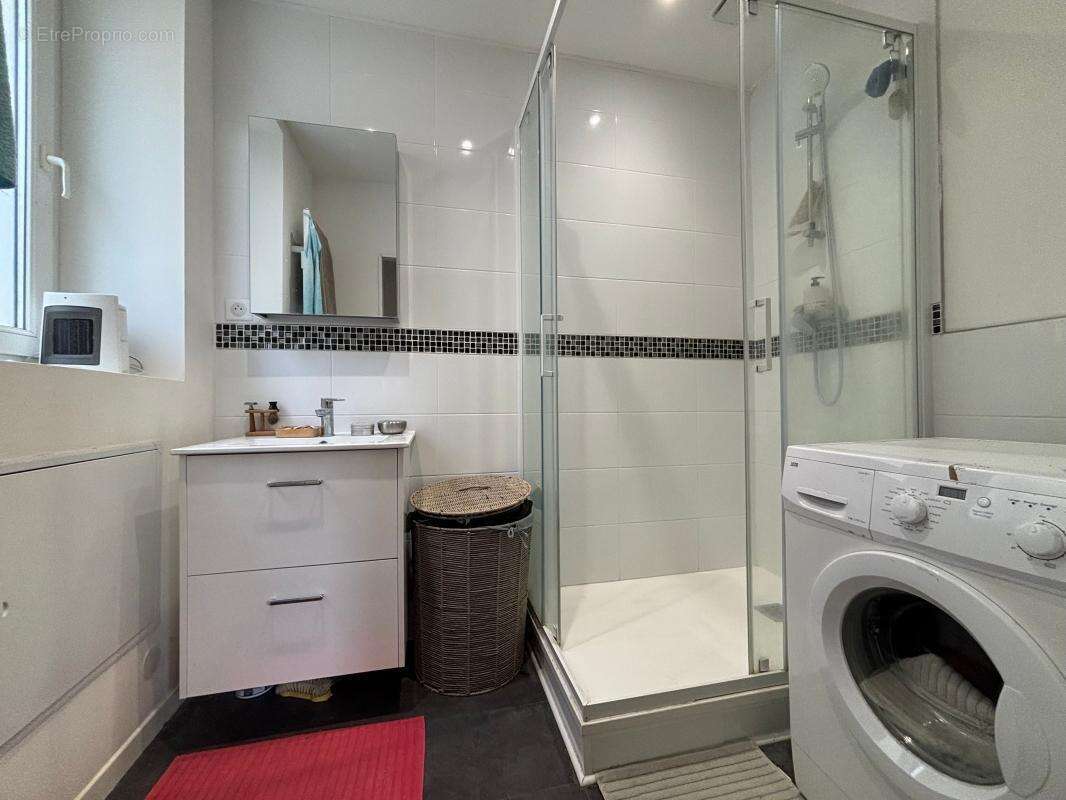Appartement à LES ECHELLES