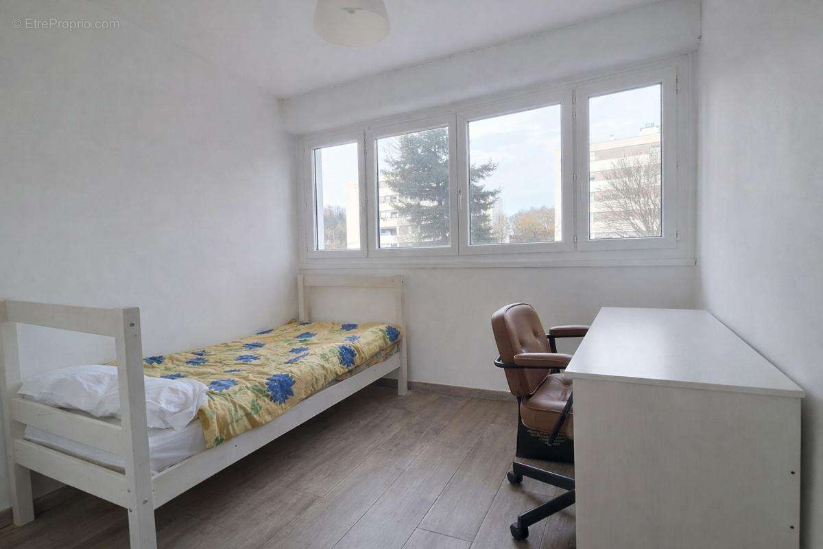 Appartement à RILLIEUX-LA-PAPE