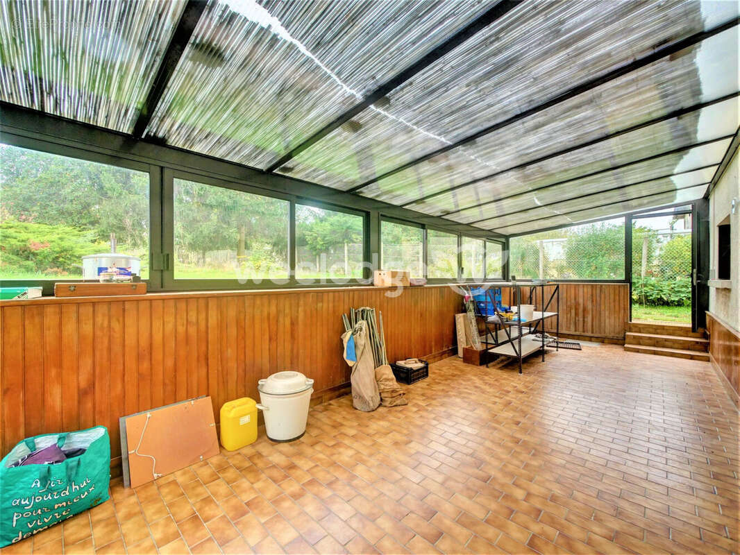 Maison à SAINT-THIBAULT-DES-VIGNES