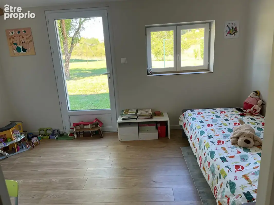 SAINT-BENOÎT - Maison 168 m², 5 chambres, terrain 3 095 m² - photo 14
