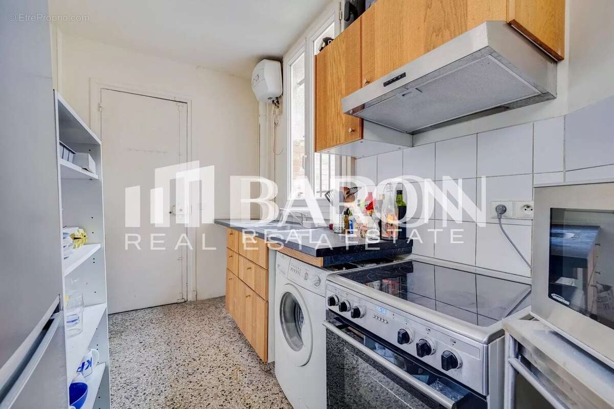 Appartement à PARIS-17E
