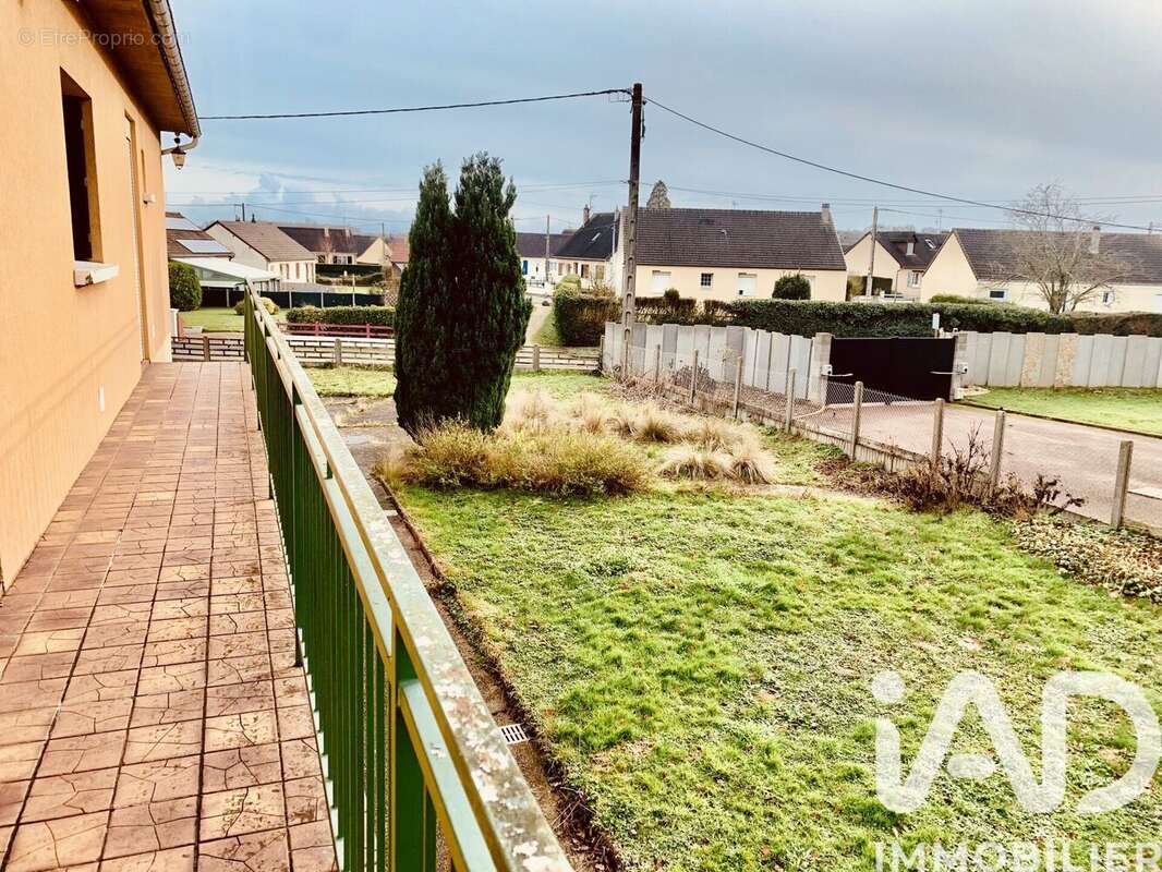 Photo 4 - Maison à SAVIGNE-L'EVEQUE