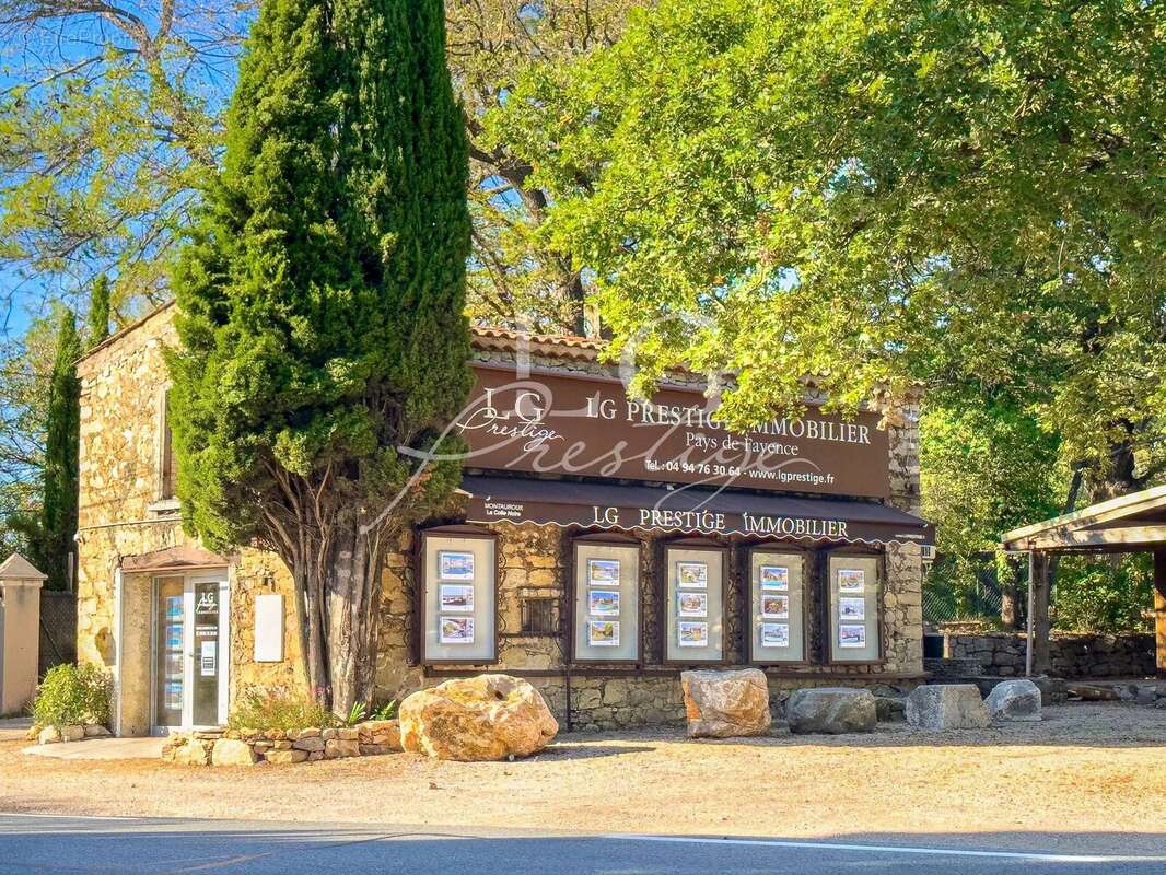 Maison à MONTAUROUX