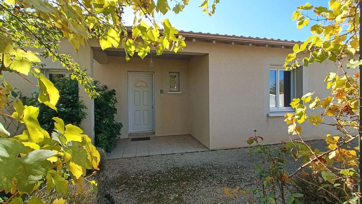 Maison à NEUVILLE-DE-POITOU