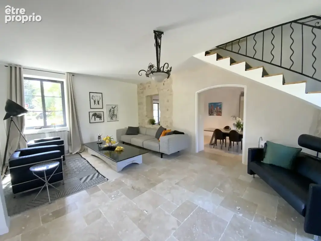 Propriété d'exception à 350 m du centre d' Uzès à pieds. - photo 11