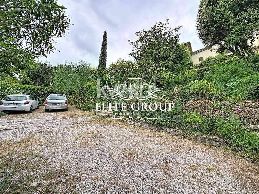 Maison 181 m² à Antibes  - photo 4